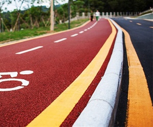 彩色防滑路面——明明有實(shí)力，卻一不小心靠了顏值